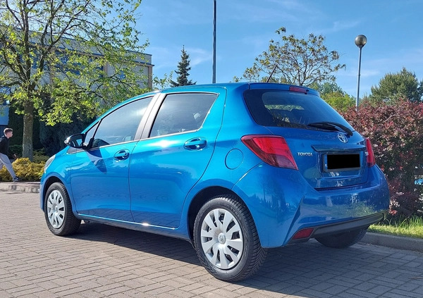 Toyota Yaris cena 42900 przebieg: 84900, rok produkcji 2015 z Sochaczew małe 106